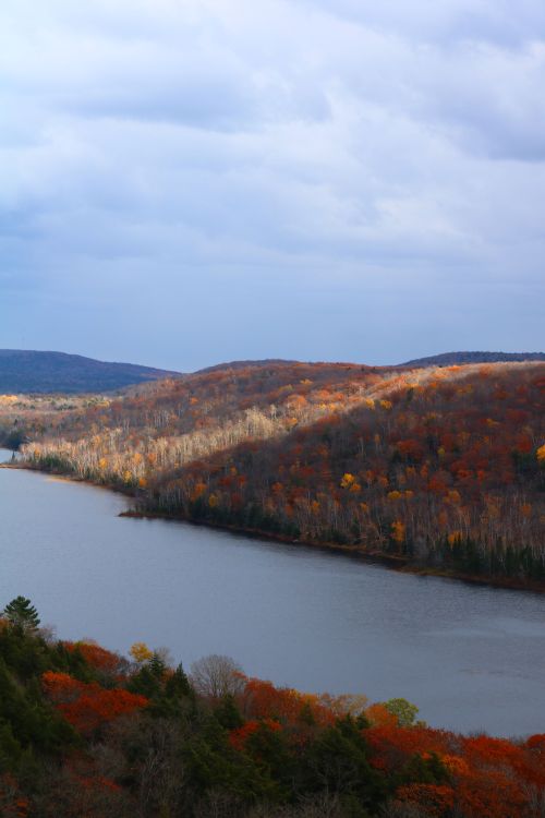 Lake Of The Clouds, Porcupine Mountains, Michigan   ig:cora__ruth