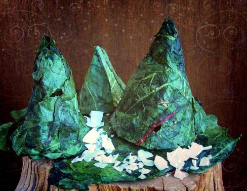 Merry Kale Trees
Edible design for the holidays.
..This has to be the most unique recipe submission I’ve ever received.