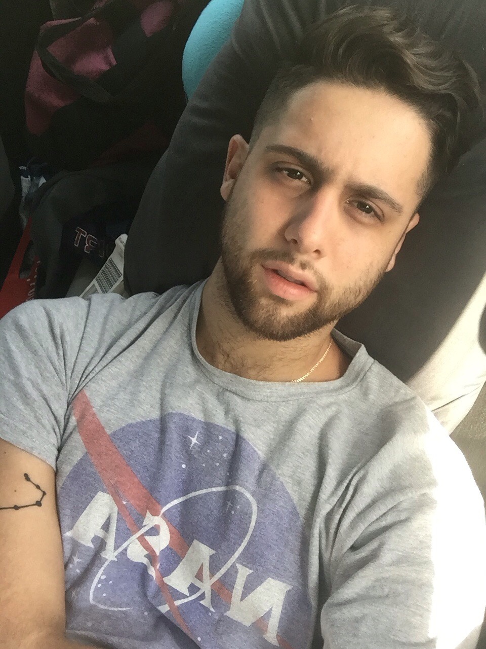 pissyelliott:my brother’s space shirt