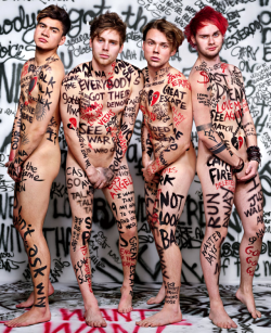 ppgre: malecelebsandporn:  Calum Hood, Luke Hemmings, Ashton Irwin &amp; Michael Clifford  Damn i want them all at once 