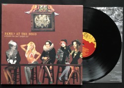 afycso:  Panic! At The Disco + Vinyl 