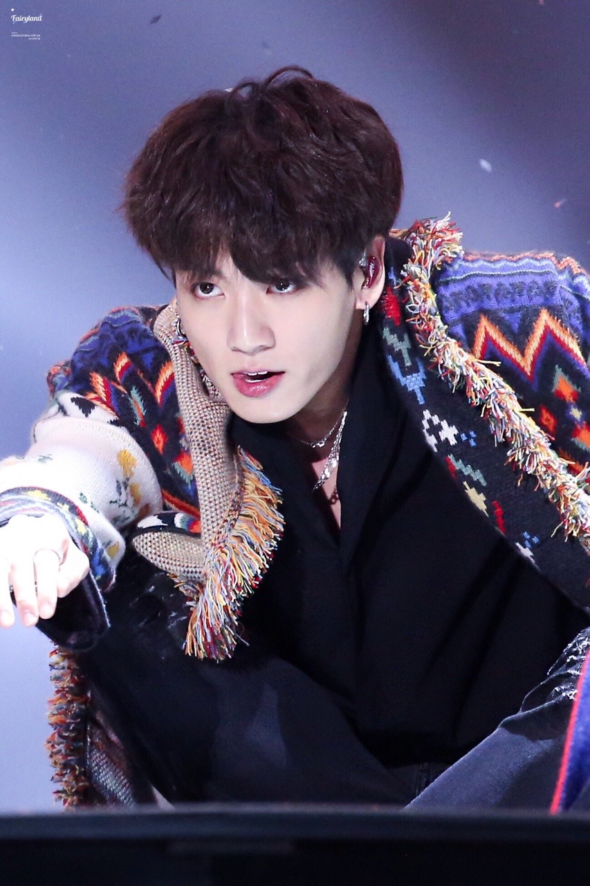 Jungkook at SBS 12/25/18 ©️Fairyland – @jungkook-selca on