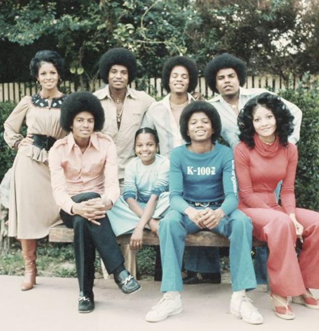 twixnmix: The Jackson siblings photographed by Neal Preston, 1977. (Top photo L-R)