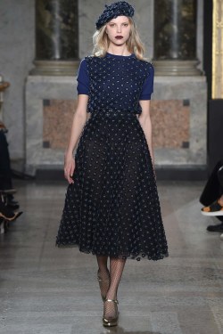 Lamorchemoveilsoleelaltrestelle:  Luisa Beccaria, Fall 2015 Ready-To-Wear