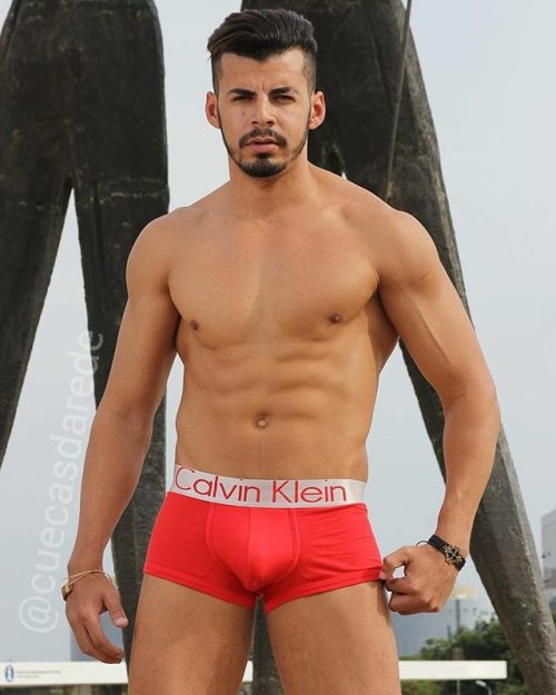 cuecasdarede:  @jhonjhoness #cueca #vermelha #gato #sarado #malhado #gostoso #Brasil #cuecasdarede