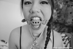 bdsmgeekshop:  daddy-calls-me-cupcake:  “Shut you goddamn mouth, little girl.”  (Gag from @bdsmgeekshop)   :D Fun! Glad to see the all silicone breathable gag in use!