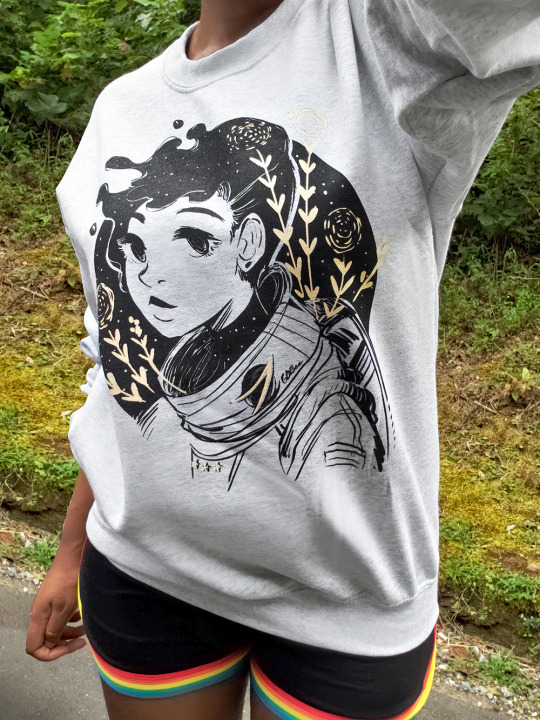 The tees! There are a few left! ;o;