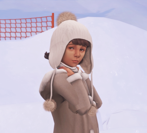 littletodds:Lookbook Ready for snowy escapeGirlCyo Coat @madlensims (Early Access)Turtleneck By @sim