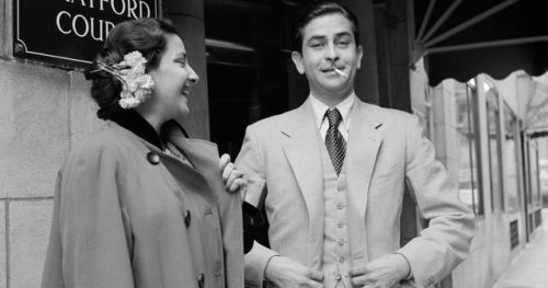 raj-aur-nargis: Raj Kapoor and Nargis outside Stratford Court Hotel in Oxford Street (now the Edward
