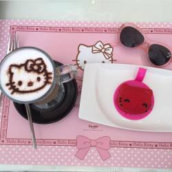 tinkevidia:  Sanrio: Hello Kitty:)