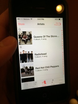 rebellion-pies:  My friend’s iPhone 