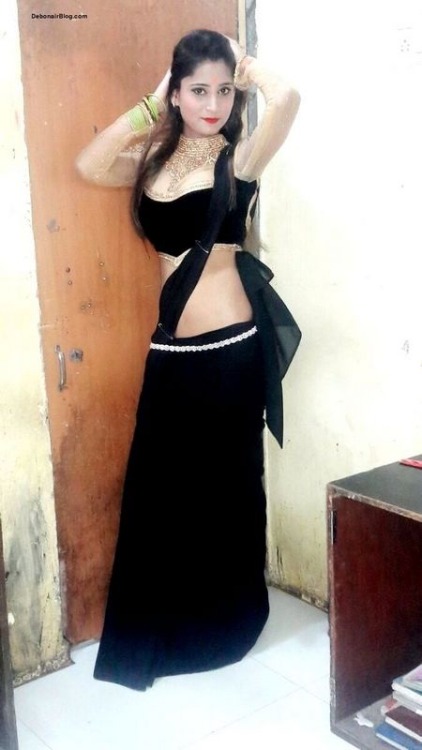 sexysouthasians: Slender chick striping naked