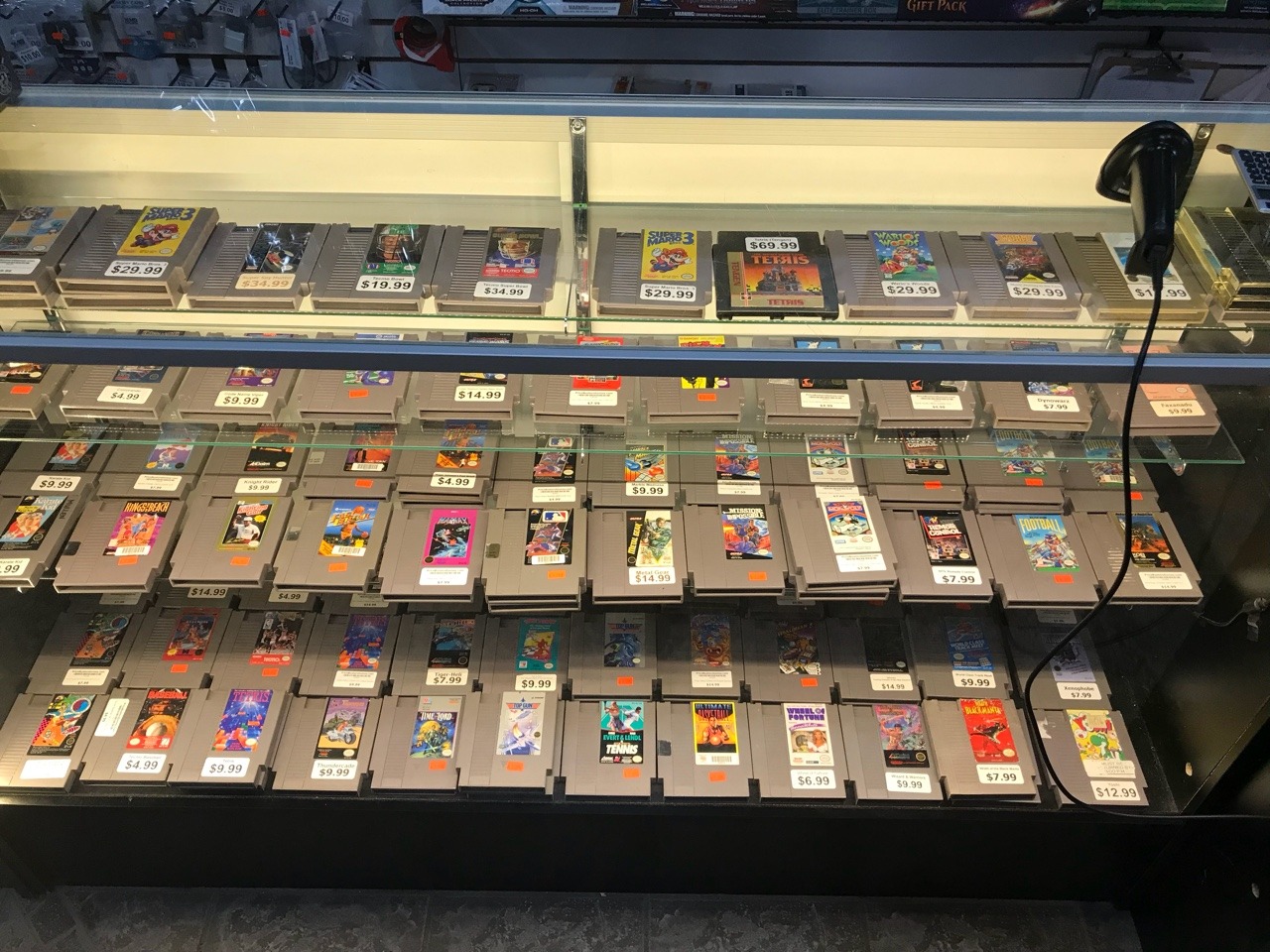 isquirtmilkfrommyeye:  Did a little retro game shopping today.  Duudeeee