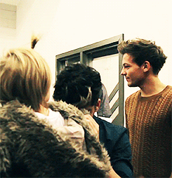 vashappeninsadnessbath:  ZAYN  IS  GOING  TO  BE  SUCH  A  GOOD  FATHER  