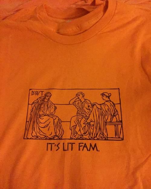 it’s lit fam New Shirt Alert....#itslit #itslitfam #itslit #tshirtdesign #greek #roman #greeka