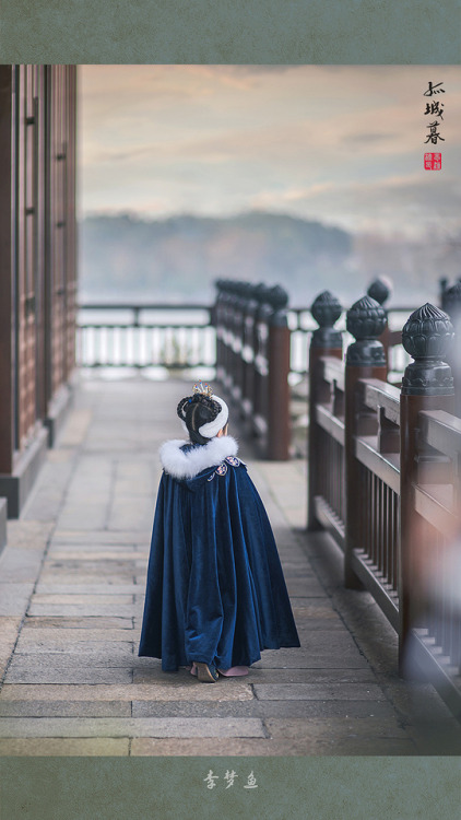 hanfugallery: Chinese hanfu by 李梦鱼