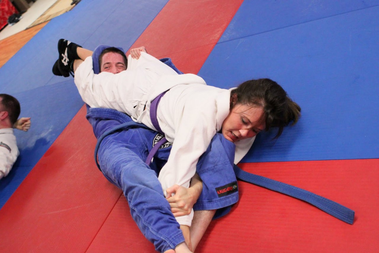 fightingboots:  Women beating men grappling! 