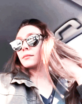 dailymaximoffs:Elizabeth Olsen singing “You Can’t Hurry Love” on instagram