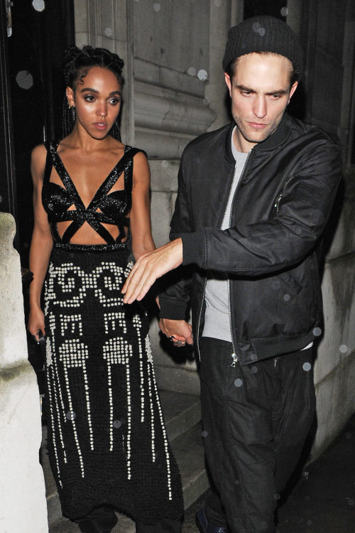 illumahottie:myheartsnsocal: Rob and girlfriend FKATwigs leaving the BritAwards After AFTER party Me