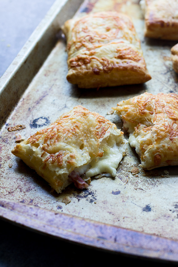 foodffs:  Croque Monsieur Pop TartsReally nice recipes. Every hour.Show me what you