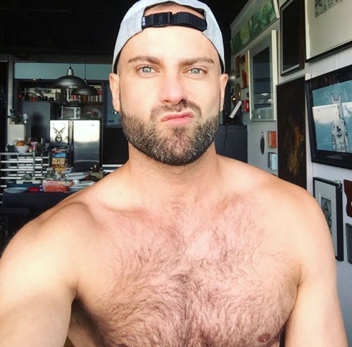 beardburnme:  the.cheekymonkey Instagram