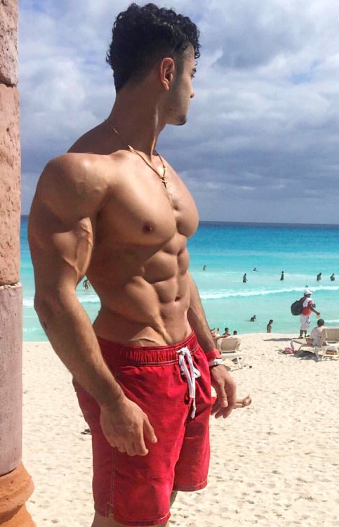 surveying-men:  Alex Vartanian