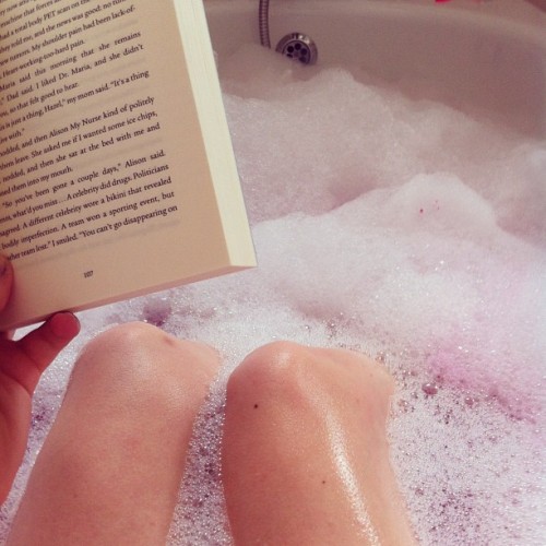 freshliv:  rosy-heights:  klassybliss:  florahaze:  cryingfor-help:  reading the fault in our stars while in the bath, used The Comforter bubble bar, the rest of the Magic Wand bubble bar and also Think Pink the bath bomb. My house smells amazing. #lush