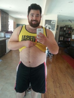 Truenorthstrongfree:  Tummy Tuesday Also, I Have Been Growing Out My Beard Some.