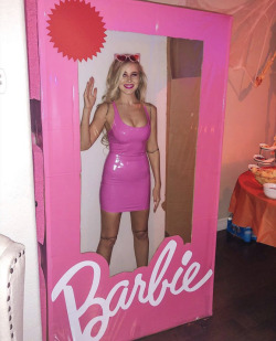 Sex tightshinemodels:Barbie girl 😍 pictures