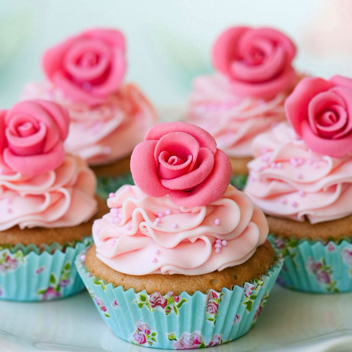 Rose Cupcake on We Heart It