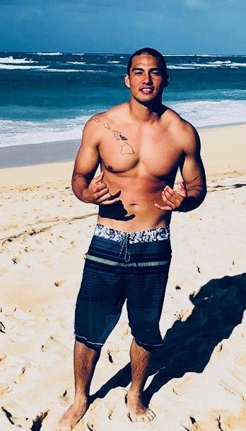 naughtyboy808:  Gotta love them Maui boys