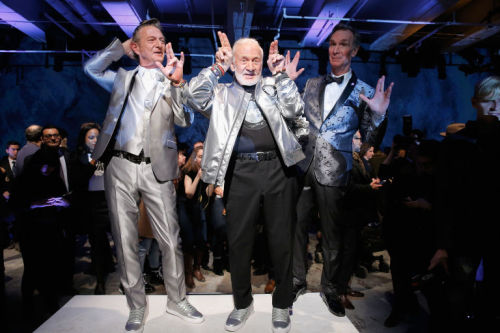 criticalderolo: thewightknight: Bill Nye the Science Guy and Buzz Aldrin Walked at Men’s Fashi