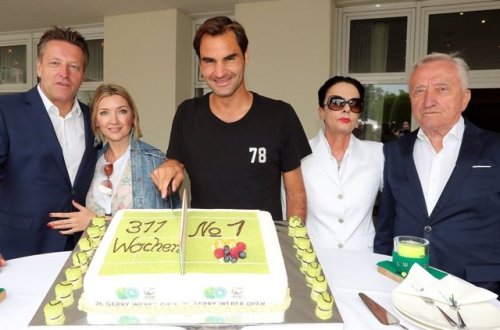rfederer2: Happy Birthday to the one and only, Roger Federer !! ♌8⃣