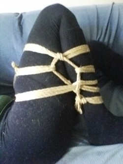 ropeandthings: It’s finally fall and just about cool enough for socks!  Watching a movie and playing with rope. Wish I had a rope friend or two. 