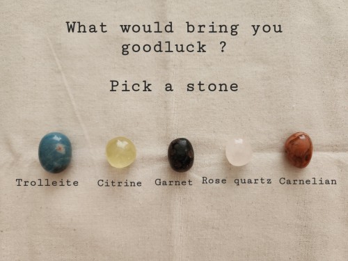 CRYSTAL READING: What Would Bring You Good Luck?