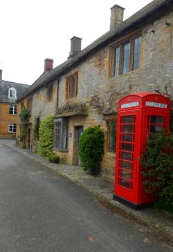 fuckitandmovetobritain:  Montacute, Somerset,