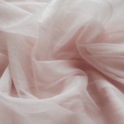 viplarry:  Harry + Pink