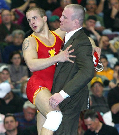 spikerfetish:  wrestlersandsinglets:  Follow me for Hot Wrestlers in Sexy Singlets =)  Meet me in the locker room…