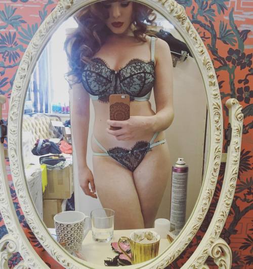 miss-deadly-red: Love this lingerie set so much from @playfulpromises aaaahhh their new even bigger