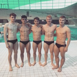 malecelebunderwear:  Whos the guy second from the right? He’s cute.