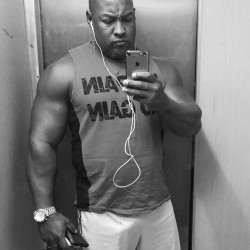 bigboimarc:  damagnumdud3:  Sexy  Damn Daddy got bulge in every pic!!!!! I love it!!