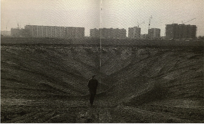 istmos:  Michael Heizer , “Munich Depression”, 1969, Perlach, Munich, Germany