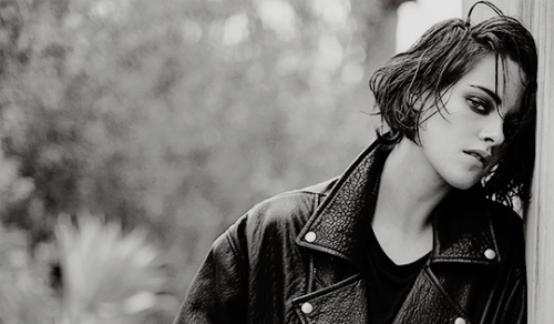 kristensource:  ”I prefer to be hated than be false and fool people.” ― Kristen Stewart   F*cking ugh.