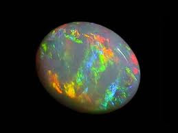 flawedlouise:  Despite my obvious fondness for diamonds, opals are one of my favorite