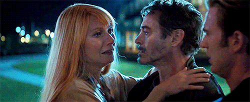 whatadaytoexplode:Tony Stark + kisses on the cheek (requested by anon)