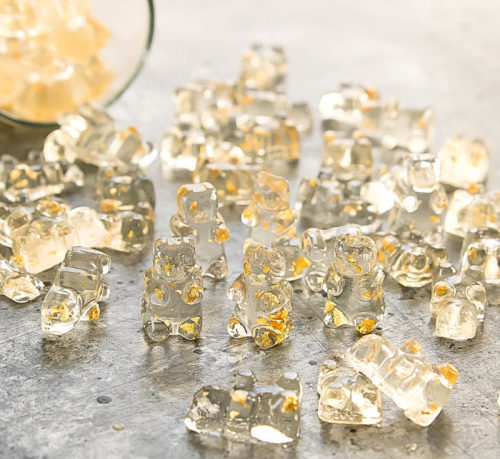 sweetoothgirl:GOLD CHAMPAGNE GUMMY BEARS