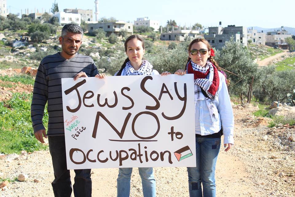 momo33me:  Bil’in Weekly Demonstration. 26 December 2014 