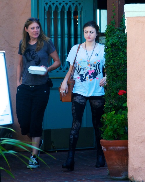 anxietyalien-blog: Drives around making stops at 7 Eleven and The Reformation clothing shop before a