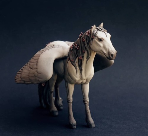 #sculpture #sculpting #clay #polymerclay #horse #handmade #hobby #fantasy #скульптураhttps://www.i