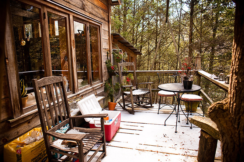 silver-and-bold:  littlejennsmall:  treehauslove:Asheville Treehouse. A permanently